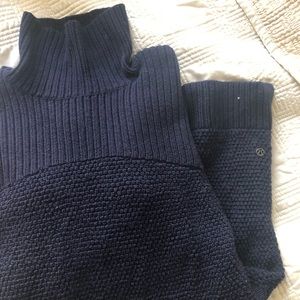 Lululemon sweater